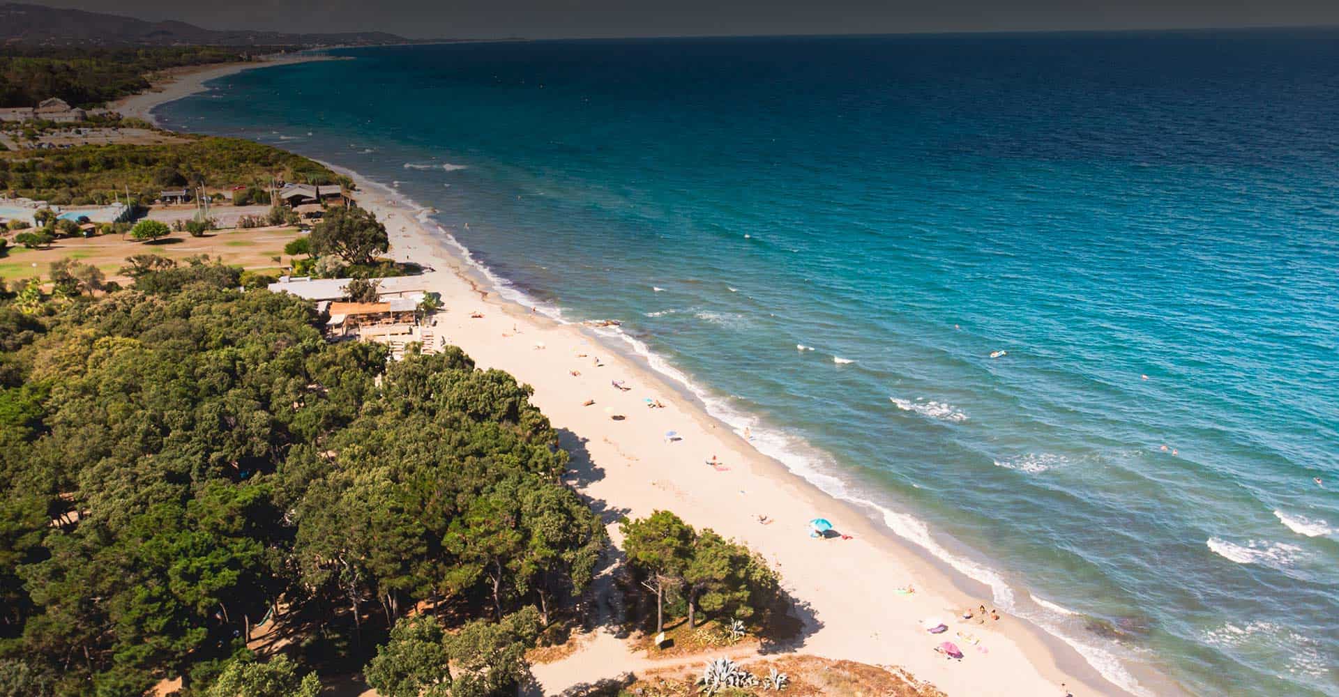 bord de mer à coté du camping en corse