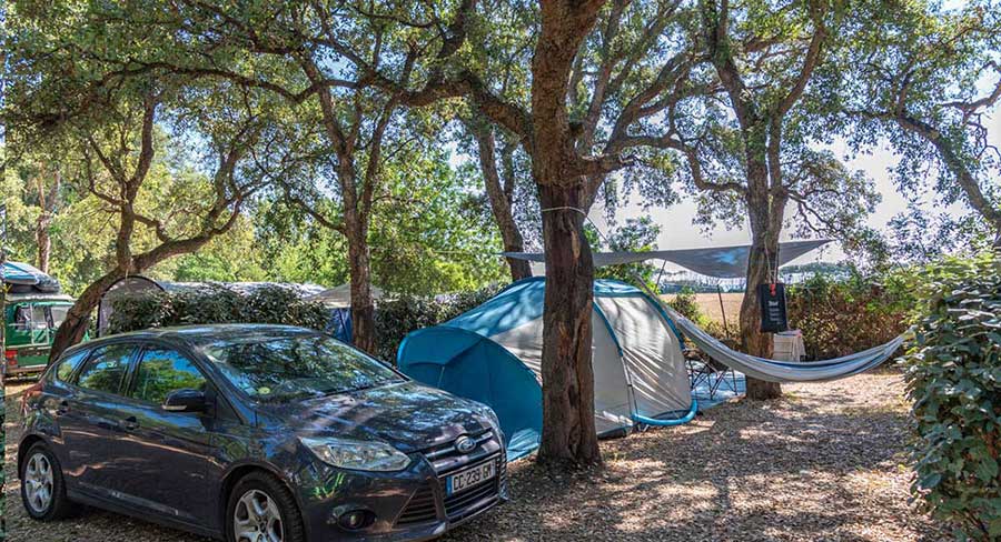 emplacement pour tente en camping en corse du nord