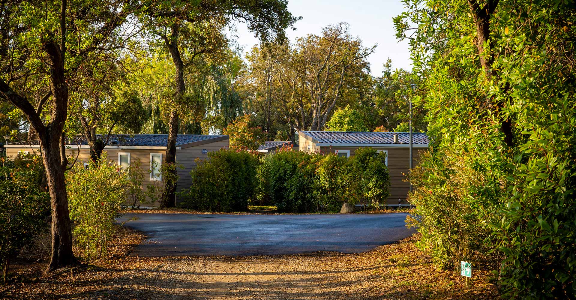 Vu des bungalows du camping en corse du nord de la route