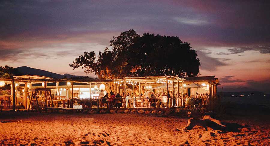 restaurant la nuit en camping corse