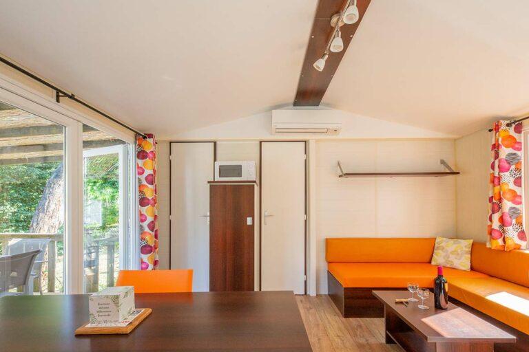 espace de vie d'un bungalow