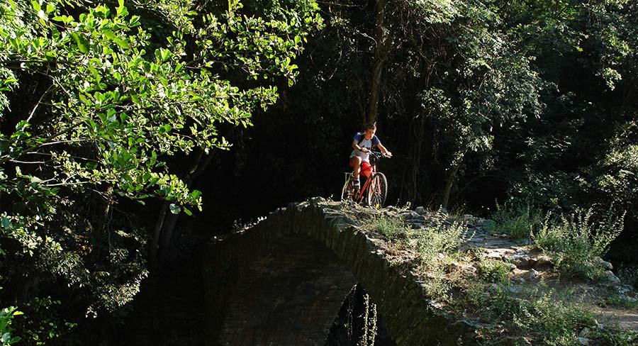 la-costa-verde-balade-en-velo-riviere