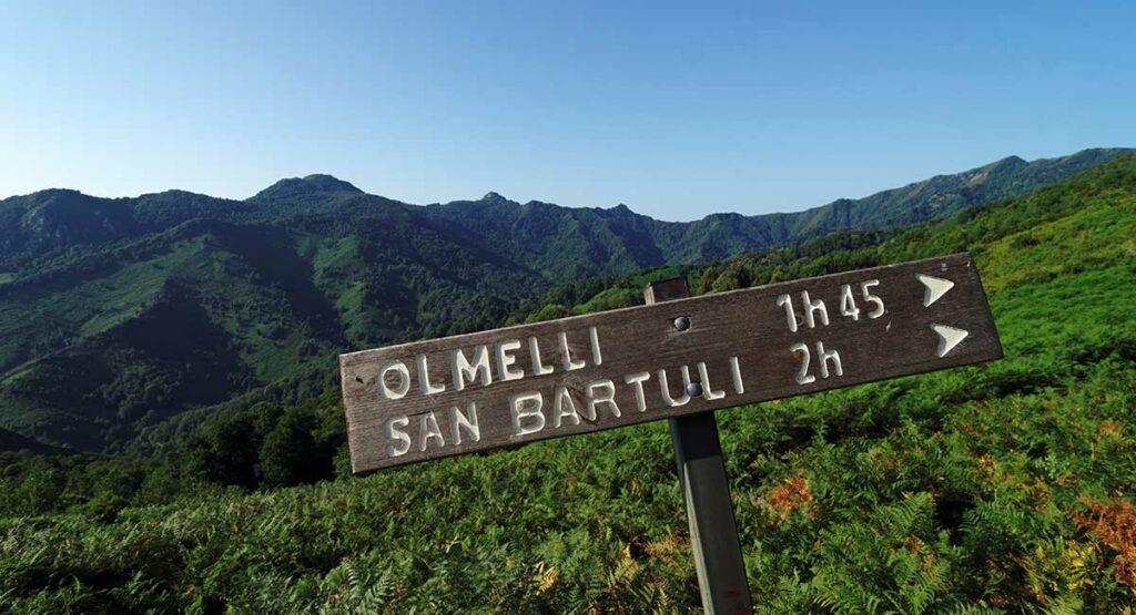 Wanderung nach San Bartuli in den Bergen der Costa Verde, Haute-Corse
