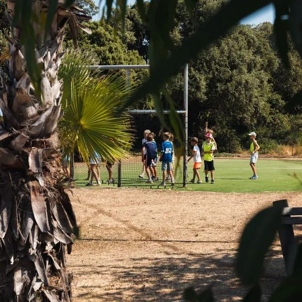 Campo sportivo e giochi al campeggio Le Campoloro
